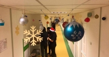 Stire din Social : Crăciun de poveste pentru copiii  din Spitalul Județean. Împreună decorăm secțiile de pediatrie