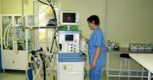 Stire din Sănătate : Deficitul de personal din spitale, redus prin angajarea moașelor