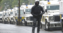 Stire din Actualitate : Ascunzătoare de arme "teroriste", în Irlanda de Nord