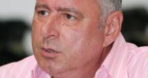 Stire din Politică-Administrație : "Legea antifumat ar trebui regândită"