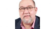 Stire din Politică-Administrație : Un deputat USR-PLUS susține că n-ar mai fi nevoie de purtarea măștii afară