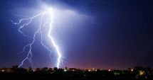 Stire din Social : Avertizare ANM de vreme severă! Cod galben de instabilitate atmosferică accentuată