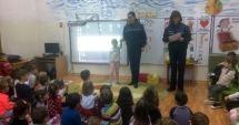Stire din Eveniment : "Descinderi" ale polițiștilor la grădinițele din municipiul Constanța
