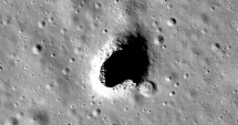Stire din Actualitate : DESCOPERIRE ISTORICĂ! O grotă uriașă a fost găsită pe Lună