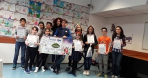 Stire din Cultură-Educație : Carrefour a făcut fericit un elev de la Școala 40. Va pleca la Londra