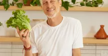 Stire din Sănătate : Cum să avem grijă de ficat fără cure de detox agresive