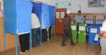 Stire din Politică-Administrație : Dezbatere publică privind amenajarea secțiilor de votare