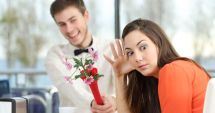 Stire din Fun : Dialog cu o iubită prea manierată