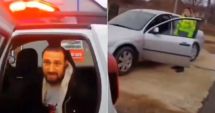 Stire din Eveniment : Dialog bizar între un şofer tras pe dreapta şi un poliţist: "Dacă îţi spun numele, faci infarct"
