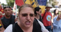Stire din Eveniment : Diana Şoşoacă, anchetată pentru promovarea de mesaje legionare. Parchetul General s-a autosesizat