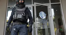 Stire din Eveniment : Trafic de cocaină și proxenetism internațional. Doi bărbați, arestați preventiv de DIICOT