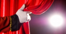 Stire din Cultură-Educație : Anul teatral 2018 începe cu două comedii și o dramă documentară