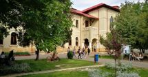Stire din Cultură-Educație : Directorul de la Pedagogic, demis și repus pe funcție în aceeași zi. "Este strigător la cer și este imoral"