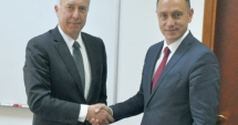 Stire din Eveniment : Discuții la MApN între ministru și membri ai Congresului SUA