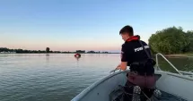 Stire din Eveniment : Adolescent de 15 ani dispărut în Dunăre. Scafandri, ambarcațiuni și un elicopter SMURD îl caută de ore întregi