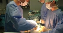 Stire din Sănătate : Născuți fără vezică urinară! Li s-a confecționat una nouă, din intestinul subțire