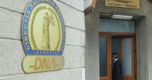 Stire din Eveniment : TRIMIS ÎN JUDECATĂ PENTRU LUARE DE MITĂ!