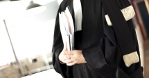 Stire din Eveniment : Avocat din Constanța,  reținut de DNA. A cerut  și primit 40.000 de euro pentru a influența o anchetă