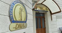 Stire din Eveniment : Doi directori de la ELCEN Bucureşti, suspectaţi de luare de mită, plasaţi sub control judiciar