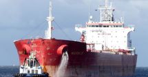 Stire din Economie : Docherii din porturile de la Marea Nordului refuză să descarce o navă cu petrol rusesc