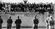 Stire din Actualitate : Căderea Zidului Berlinului. 9 noiembrie 1989, ziua care a schimbat lumea