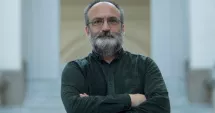 Stire din Actualitate : Doliu în lumea presei. A murit jurnalistul Victor Kapra