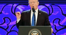 Stire din Actualitate : Donald Trump  a sosit în Filipine, ultima etapă  a turneului  său asiatic