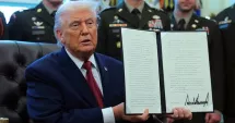 Stire din Actualitate : Donald Trump clasifică fentanilul drept armă de distrugere în masă