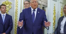Stire din Actualitate : Donald Trump susține că Groenlanda ar trebui să fie controlată de SUA, nu de Danemarca