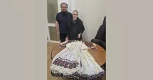 Stire din Cultură-Educație : Un costum vechi de peste un secol, donat Muzeului de Artă Populară Constanța