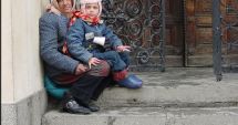 Stire din Eveniment : Prinsă la cerșit cu copiii. Ce măsură au luat polițiștii