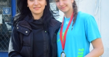 Stire din Sport : Două handbaliste de la CSS 1 Constanța, în pregătire cu lotul național U17