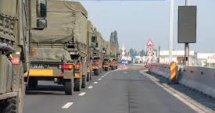 Stire din Eveniment : Convoi militar albanez, blocat de protestatari să ajungă în România la exercițiul NATO Noble Jump