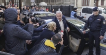 Stire din Politică-Administrație : Liviu Dragnea a ajuns la DNA. Forțe sporite de jandarmi la fața locului