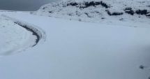 Stire din Social : A nins pe Transalpina; gheaţă şi zăpadă pe carosabil