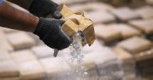 Stire din Eveniment : Captură de 300 de milioane de euro! Traficanții de cocaină, dați de gol de un pachet uitat în parcare