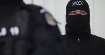 Stire din Eveniment : Lovitură pentru dealerii din cluburile de lux. Peste 30 de suspecți, vizați de anchetă