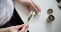 Stire din Eveniment : Adolescenții români se droghează mai puțin decât cei din restul Europei