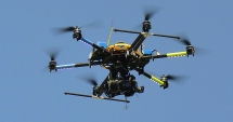 Stire din Eveniment : CAPTURĂ IMPRESIONANTĂ. O dronă cu droguri, surprinsă deasupra penitenciarului