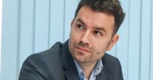 Stire din Politică-Administrație : Cătălin Drulă: "Mii de echipamente pentru siguranţa rutieră nu au fost achiziţionate"