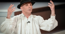 Stire din Cultură-Educație : "Drumul lui Leșe de Paști" ajunge și pe la Harlequin