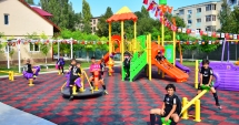 Stire din Social : Loc de joacă și teren de sport, pentru copiii din centrele  de plasament