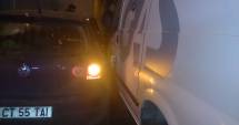 Stire din Eveniment : Accident rutier la Constanța, patru mașini implicate. Șoferul dubei care transporta bani era băut!