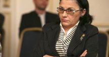 Stire din Social : Andronescu, despre lipsa săpunului din școli, în prag de epidemie de gripă: Copiii să vină cu șervețele umede