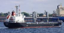 Stire din Economie : Echipajul unei nave s-a otrăvit mâncând pește tropical