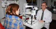 Stire din Sănătate : Echipa Mrini Eye Hospital, completată de un renumit medic din București