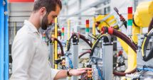 Stire din Economie : Economia României se va contracta cu 6% din PIB, în 2020, dar va crește cu 4%, în 2021