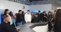 Stire din Cultură-Educație : Viitorul începe cu o experiență. Elevii de la „Decebal”, la Antena 3 Constanța