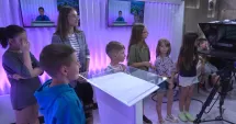 Stire din Cultură-Educație : Copiii care au dat voce știrilor: experiență inedită în lumea presei
