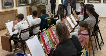 Stire din Cultură-Educație : Atelier de pictură, pentru elevii din Topalu, la Muzeul de Artă ”Dinu și Sevasta Vintilă”